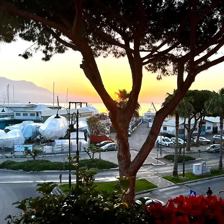 Con Terrazza Vista Mare Lambretta Appartamento *